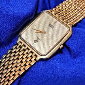 Citizen Noblia Slim Tank Vintage Men's Watch Classy
New battery fully working